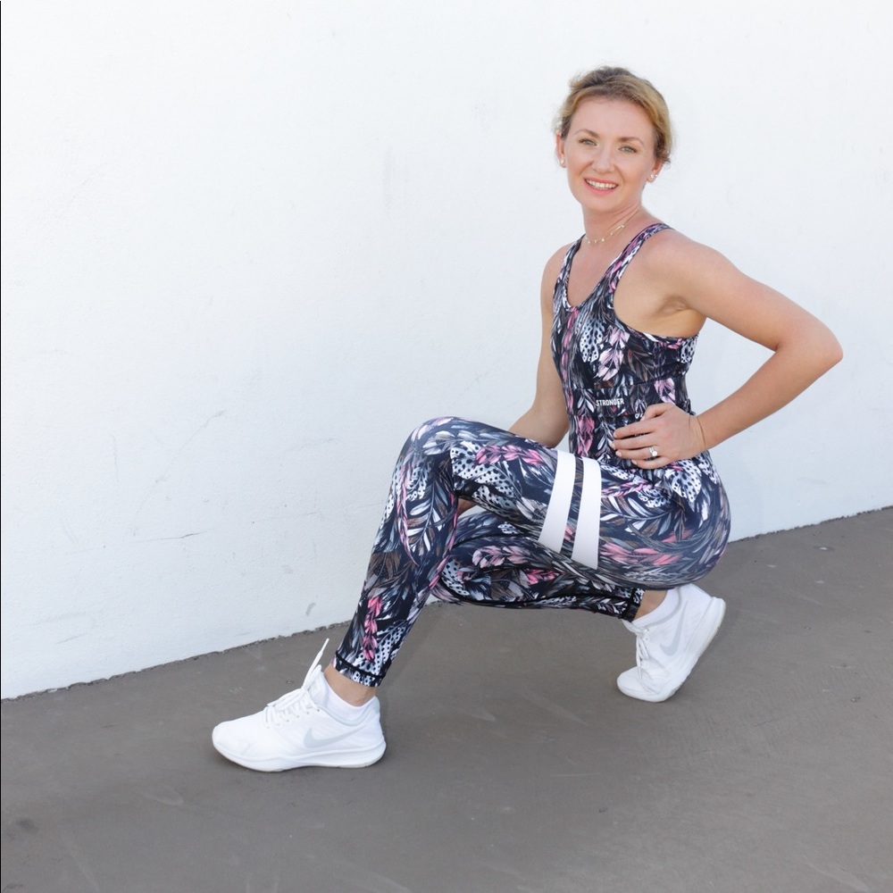 STONGER leggings and bra, Size S